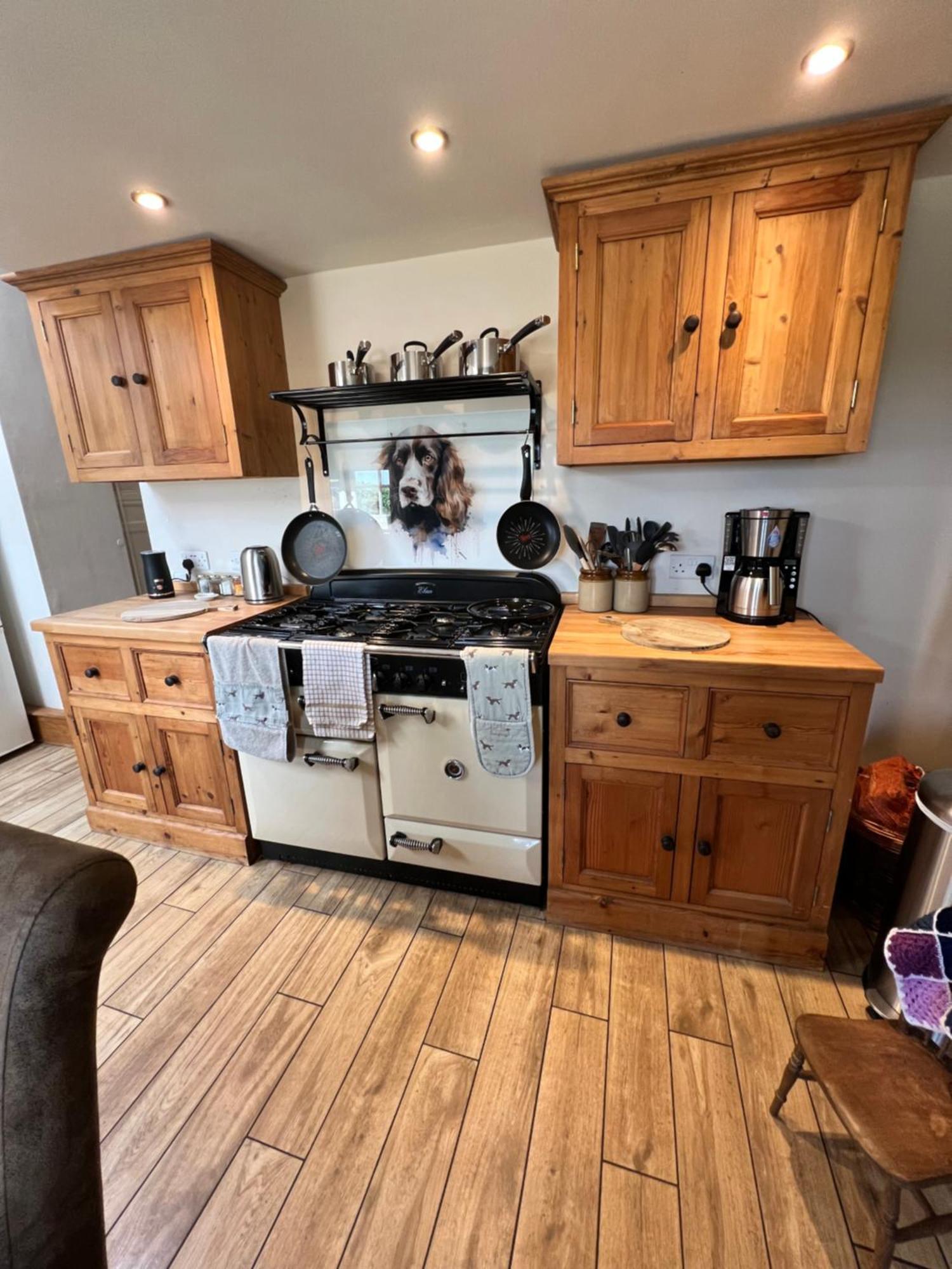 Spaniel With Views Of Ham Hill, Stoke Sub Hamdon Holiday home