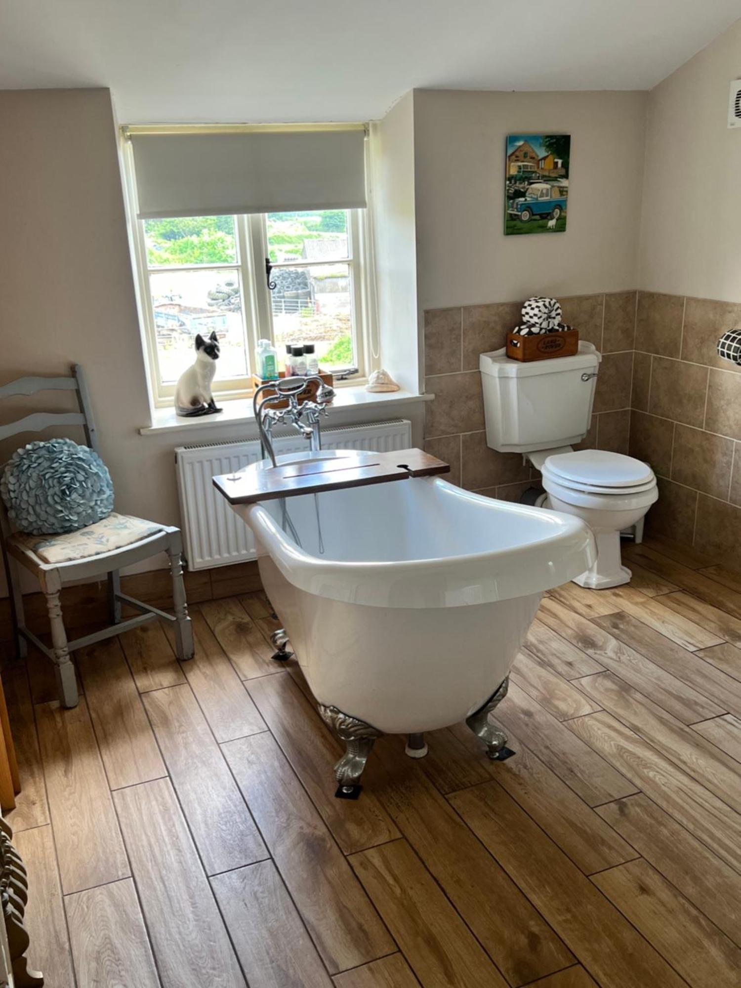 Spaniel With Views Of Ham Hill, Stoke Sub Hamdon Holiday home *